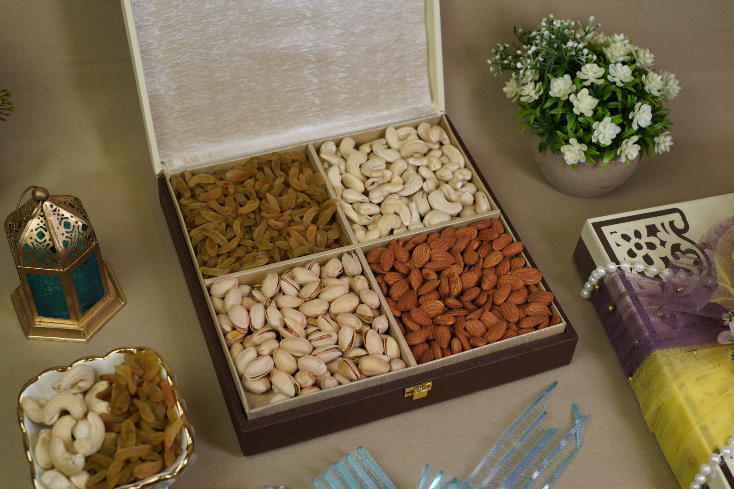 Kaju, Kismis, Badam & Pista