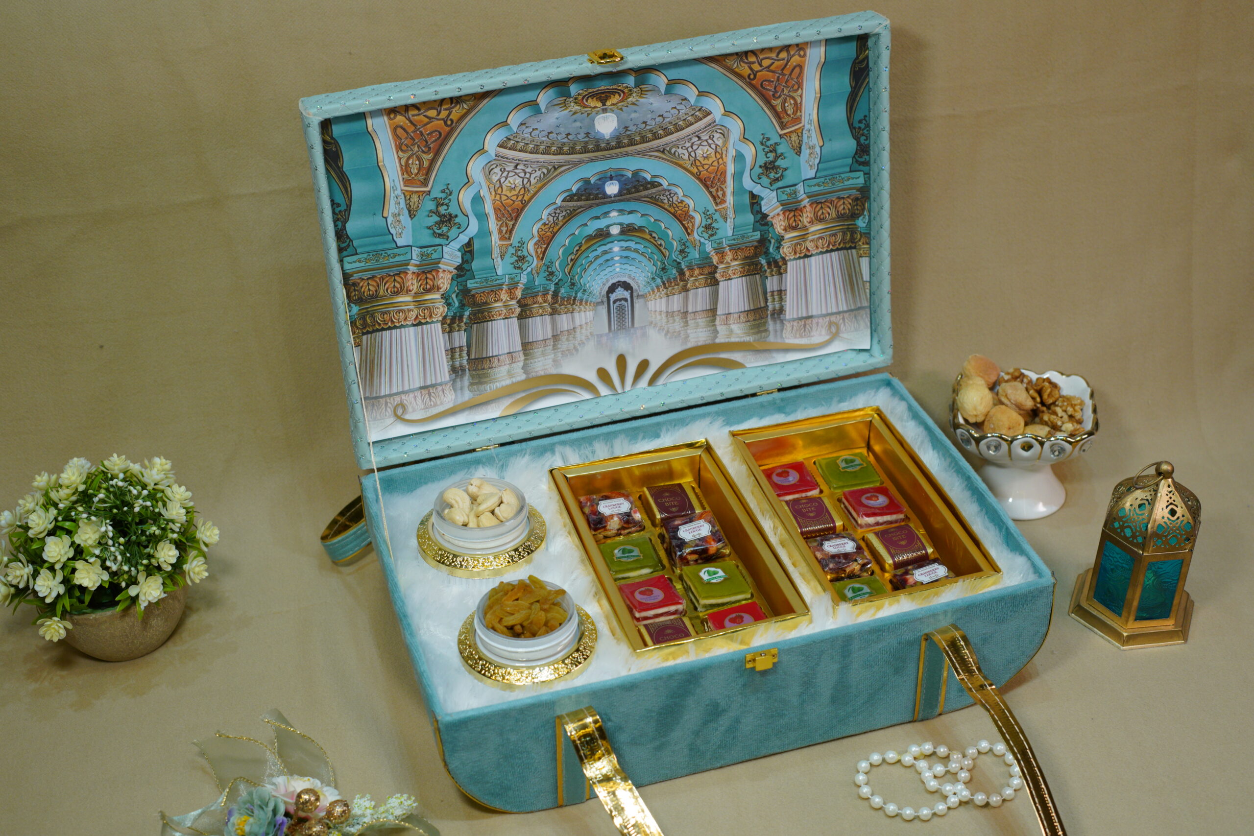 Kaju, Kismis & Bites